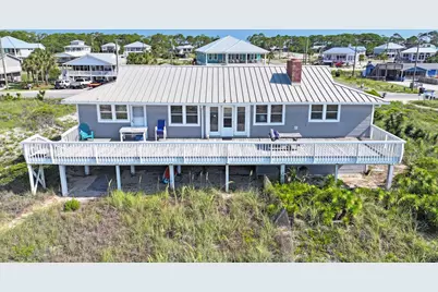 872 E Gorrie Dr, Saint George Island, FL 32328 - Photo 2