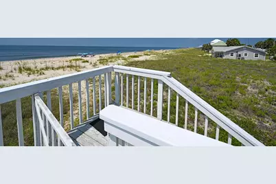 872 E Gorrie Dr, Saint George Island, FL 32328 - Photo 36