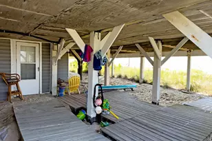 872 E Gorrie Dr, Saint George Island, FL 32328 - Photo 38