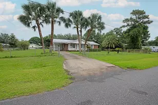 41 Thomas Dr, Apalachicola, FL 32320 - Photo 2