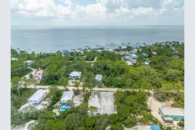 856 W Pine Ave, Saint George Island, FL 32328 - Photo 22
