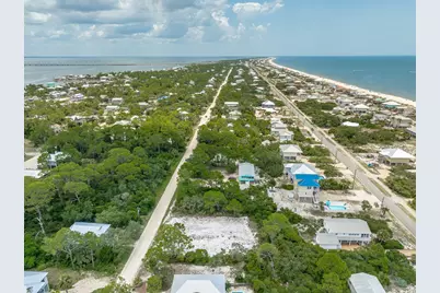 856 W Pine Ave, Saint George Island, FL 32328 - Photo 20