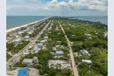 856 W Pine Ave, Saint George Island, FL 32328 - Photo 18