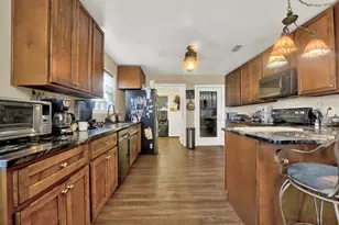 411 Ling St, Port Saint Joe, FL 32456 - Photo 2