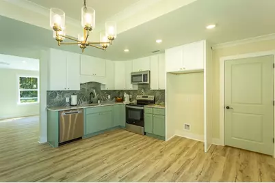 200 13th St, Apalachicola, FL 32320 - Photo 8