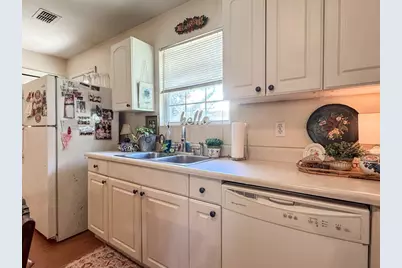 318 Earl King St, Apalachicola, FL 32320 - Photo 10