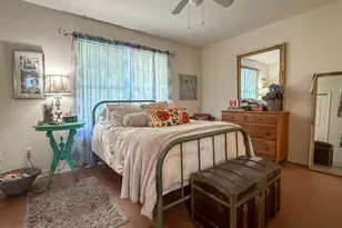 318 Earl King St, Apalachicola, FL 32320 - Photo 12