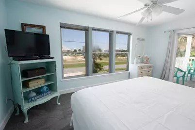 517 W Gulf Beach Dr, Saint George Island, FL 32328 - Photo 16