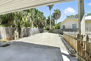 40 Myrtle St, Apalachicola, FL 32320 - Photo 66