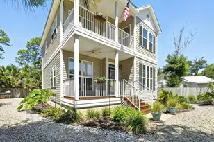 40 Myrtle St, Apalachicola, FL 32320 - Photo 2