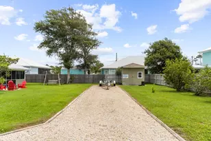 140 Pine St, Mexico Beach, FL 32456 - Photo 6