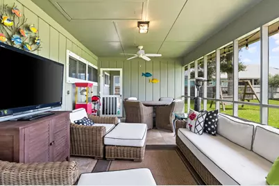 140 Pine St, Mexico Beach, FL 32456 - Photo 16