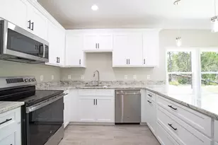 1692 Landing St, Carrabelle, FL 32322 - Photo 14