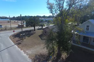 216 15th St, Apalachicola, FL 32320 - Photo 90