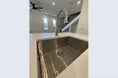 216 15th St, Apalachicola, FL 32320 - Photo 14