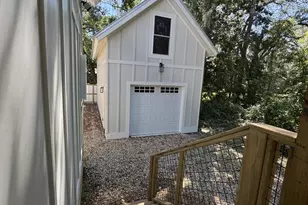 216 15th St, Apalachicola, FL 32320 - Photo 58