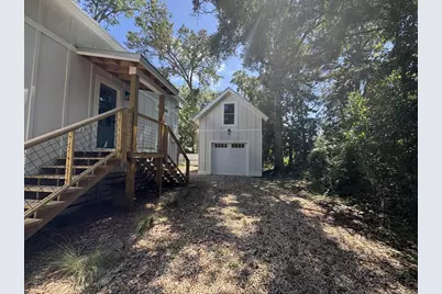 216 15th St, Apalachicola, FL 32320 - Photo 4