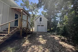 216 15th St, Apalachicola, FL 32320 - Photo 4