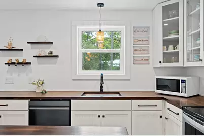 121 Cedar St, Eastpoint, FL 32328 - Photo 14