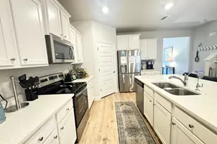 395 Sea Grv Wy, Port Saint Joe, FL 32456 - Photo 10