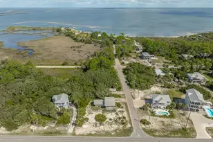 481 E Gulf Beach Dr, Saint George Island, FL 32328 - Photo 28