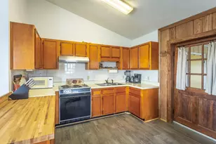 481 E Gulf Beach Dr, Saint George Island, FL 32328 - Photo 8