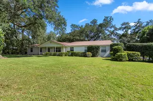 480 Lake View Dr, Wewahitchka, FL 32465 - Photo 2