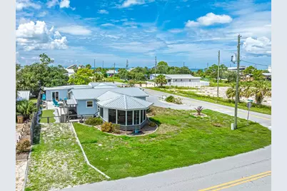 138 Atlantic St, Port Saint Joe, FL 32456 - Photo 2