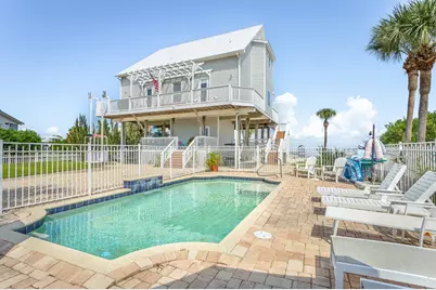 435 McCloud St, Saint George Island, FL 32328 - Photo 2