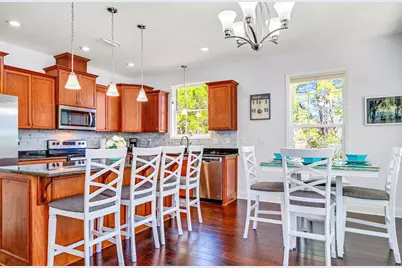 139 Las Brisas Way, Eastpoint, FL 32328 - Photo 2