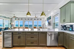 1516 Gulf Vw Wy, Saint George Island, FL 32328 - Photo 4