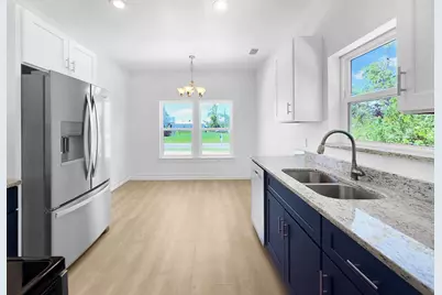 592 Bonnet St, Port Saint Joe, FL 32456 - Photo 8