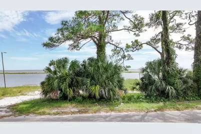 362 Patton Dr, Eastpoint, FL 32328 - Photo 2