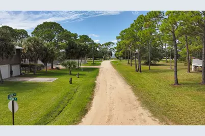 1028 Porter St, Saint George Island, FL 32328 - Photo 6