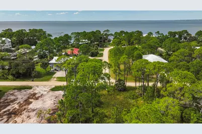 1028 Porter St, Saint George Island, FL 32328 - Photo 8