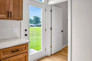 250 Winnie St, Wewahitchka, FL 32465 - Photo 6