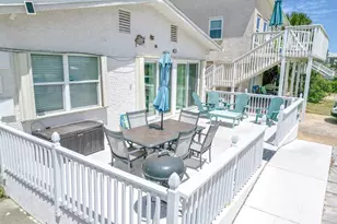 633 E Gorrie Dr, Saint George Island, FL 32328 - Photo 32