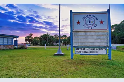 150 Kansas St, Lanark Village, FL 32323 - Photo 8