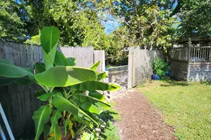 305 Twentieth St, Port Saint Joe, FL 32456 - Photo 18