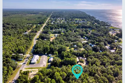 143 Iowa St, Carrabelle, FL 32323 - Photo 4