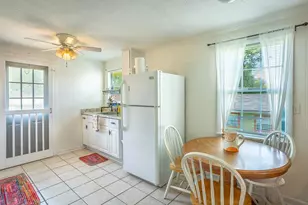 66 8th St, Apalachicola, FL 32320 - Photo 10