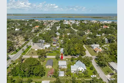 66 8th St, Apalachicola, FL 32320 - Photo 6