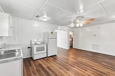 391 Byrd Parker Dr, Wewahitchka, FL 32465 - Photo 8
