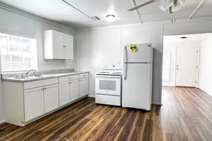 391 Byrd Parker Dr, Wewahitchka, FL 32465 - Photo 10