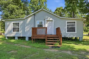391 Byrd Parker Dr, Wewahitchka, FL 32465 - Photo 2