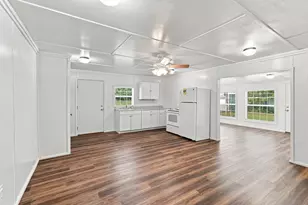 391 Byrd Parker Dr, Wewahitchka, FL 32465 - Photo 10
