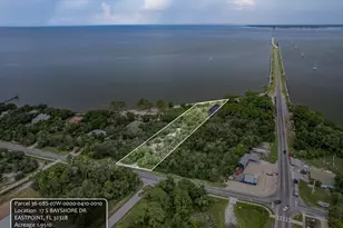 17 S Bay Shore Dr, Eastpoint, FL 32328 - Photo 14