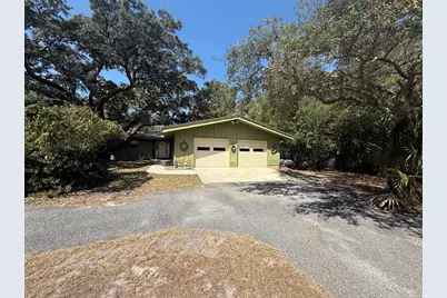 17 S Bay Shore Dr, Eastpoint, FL 32328 - Photo 2