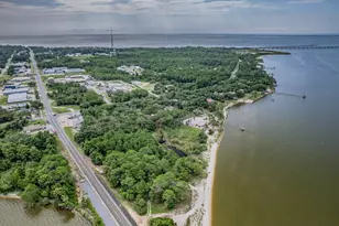 17 S Bay Shore Dr, Eastpoint, FL 32328 - Photo 12