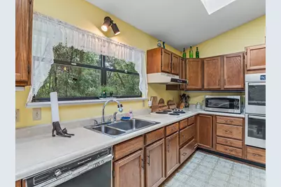 17 S Bay Shore Dr, Eastpoint, FL 32328 - Photo 32